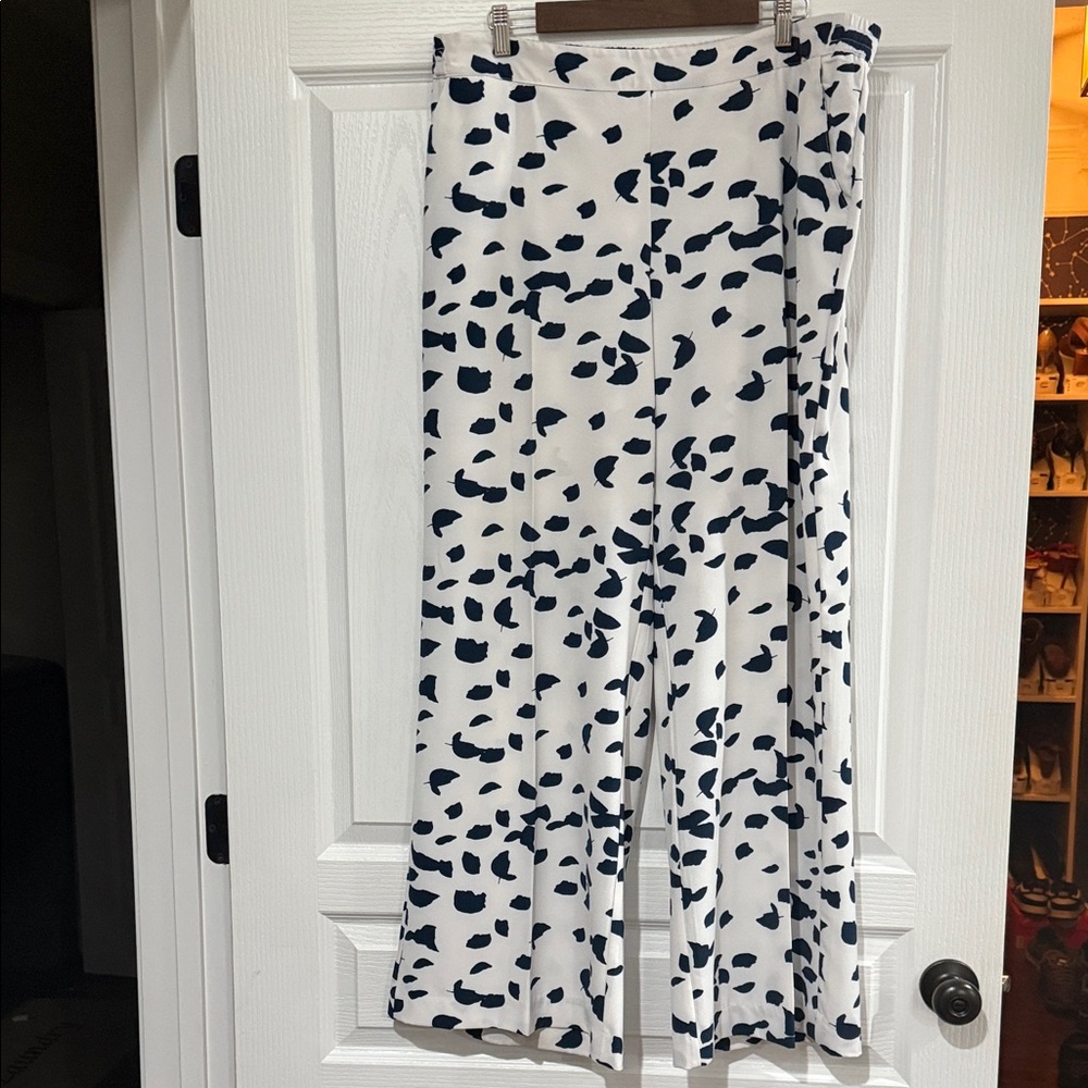 Stylish White and Navy Blue Women's wide leg pants